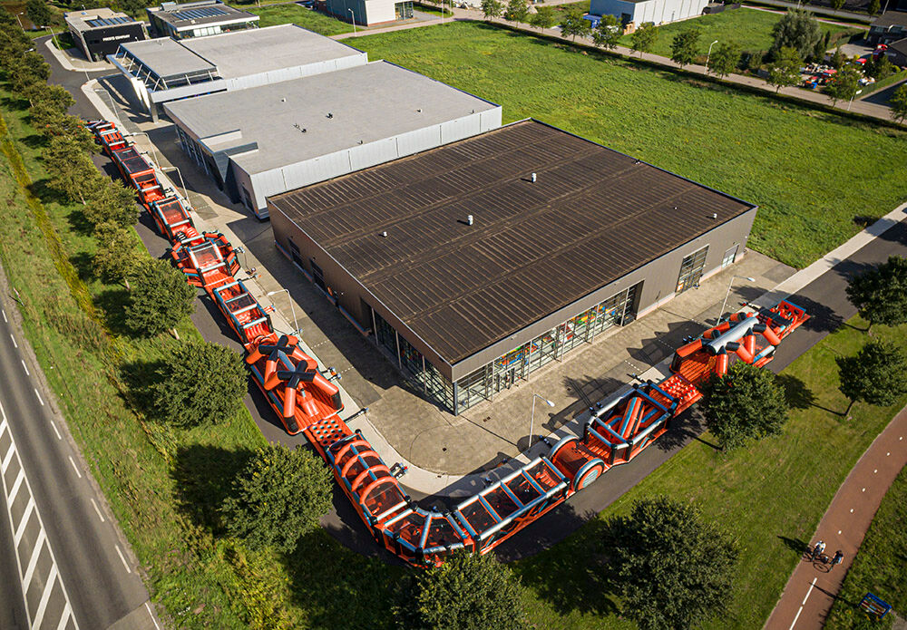 Opblaasbare giga modulaire stormbaan voor kids kopen. Bestel opblaasbare stormbanen nu online bij JB Inflatables Nederland